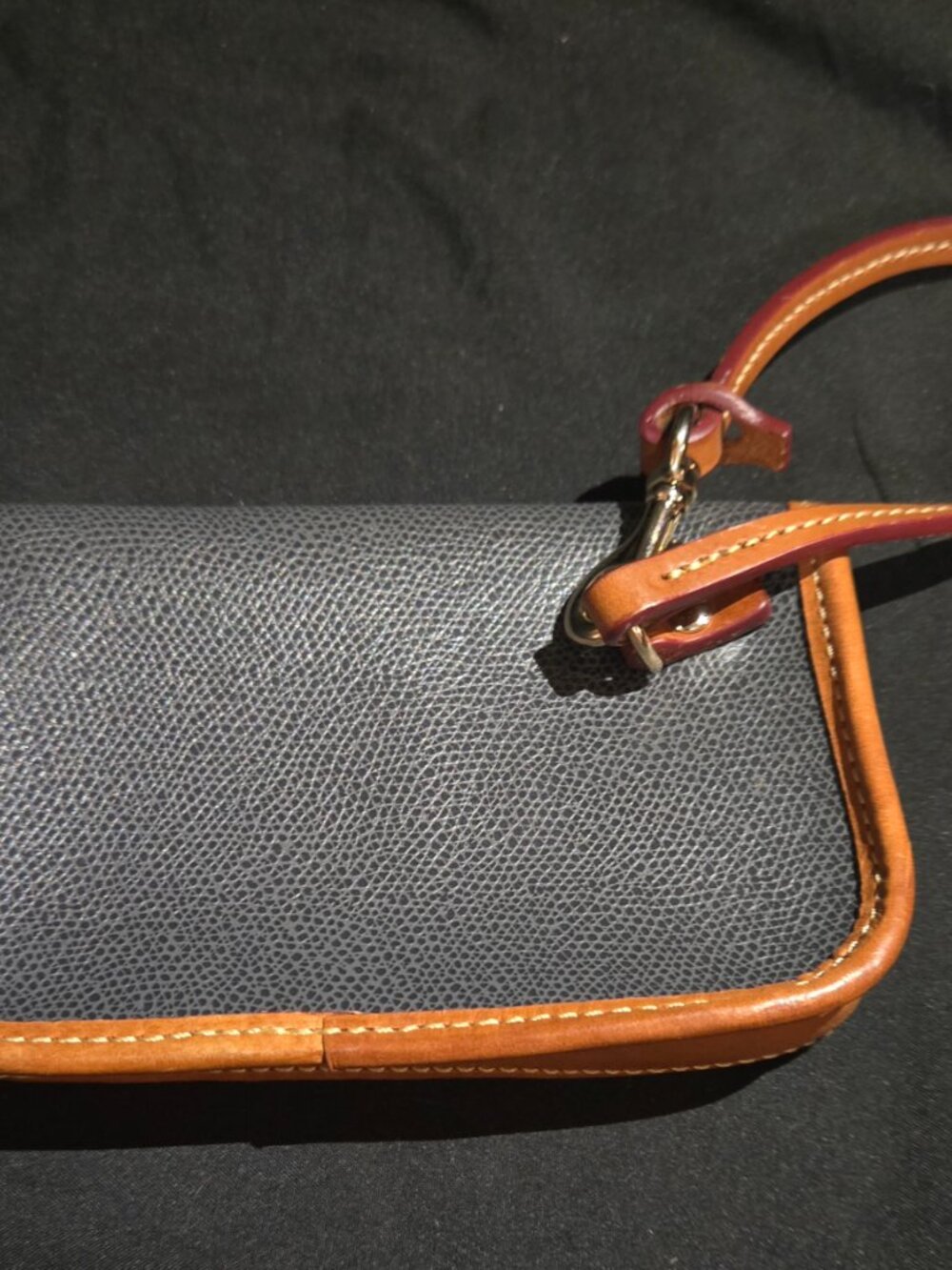 Dooney & Bourke Dark Gray Pebbled Leather Snap Wristlet Tan Trim - Picture 3 of 8